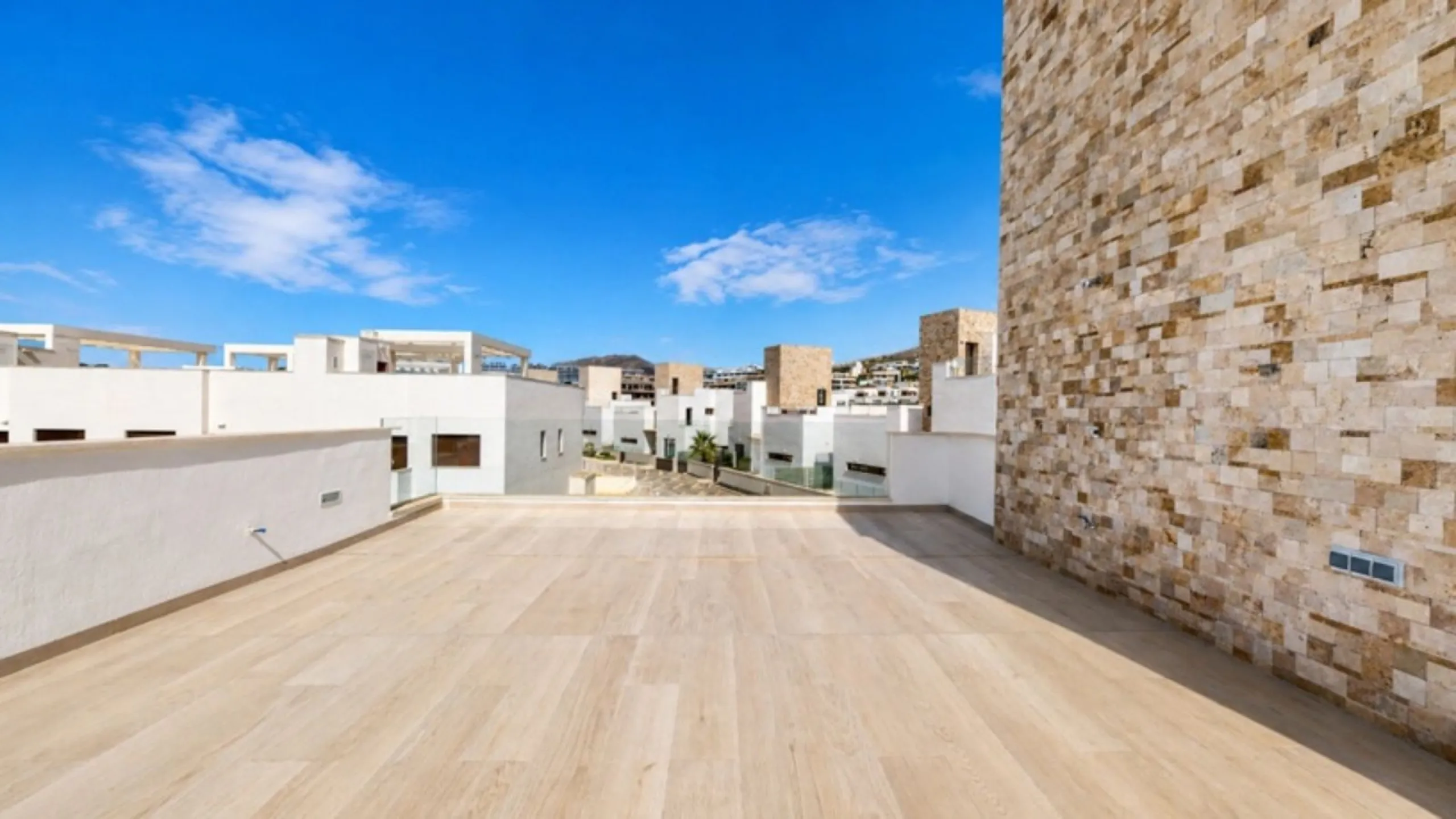 Современное шале с видом на море в Finestrat, Alicante