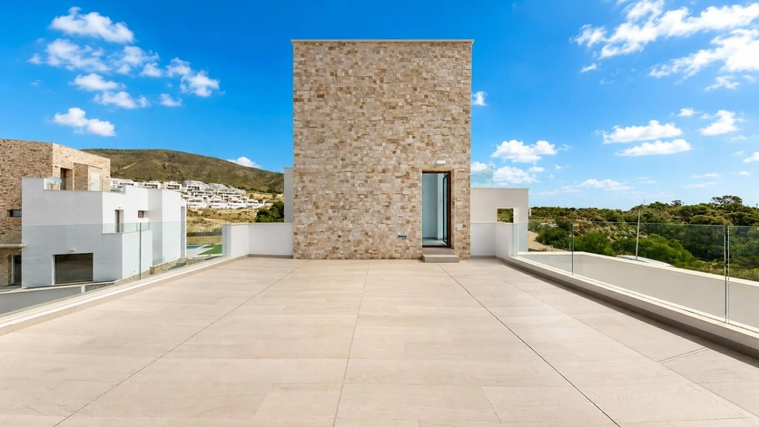 Современное шале с видом на море в Finestrat, Alicante