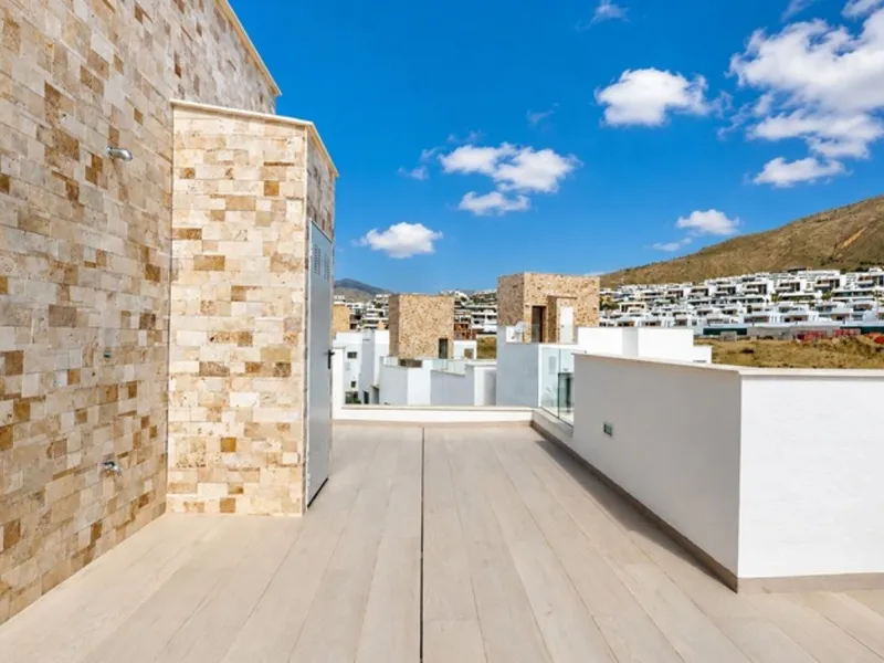 Современное шале с видом на море в Finestrat, Alicante