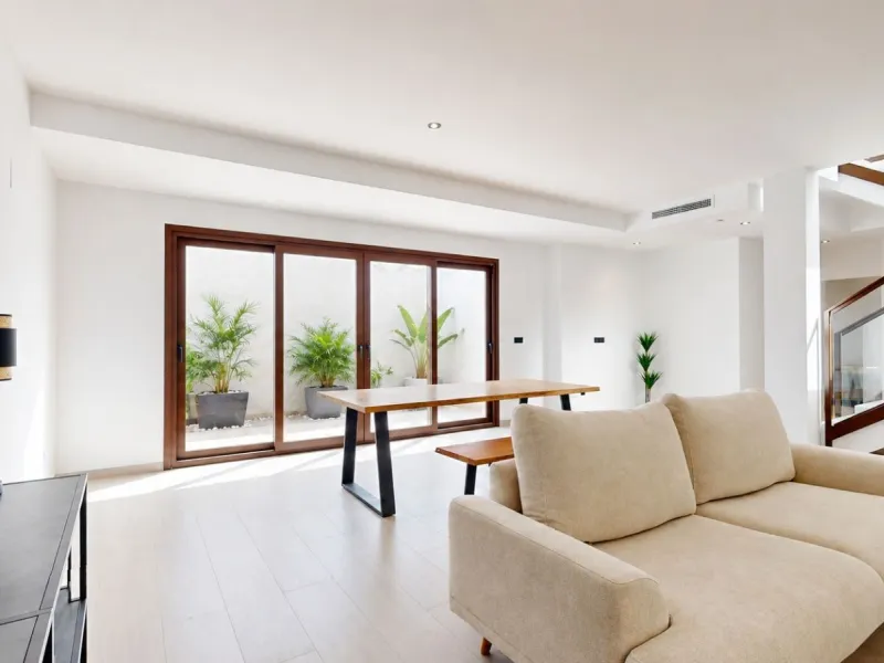 Современное шале с видом на море в Finestrat, Alicante