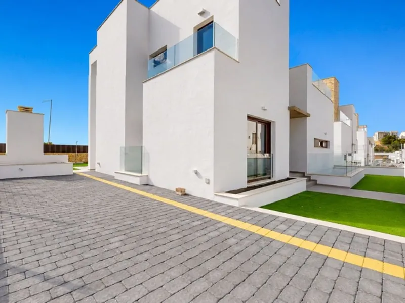 Современное шале с видом на море в Finestrat, Alicante