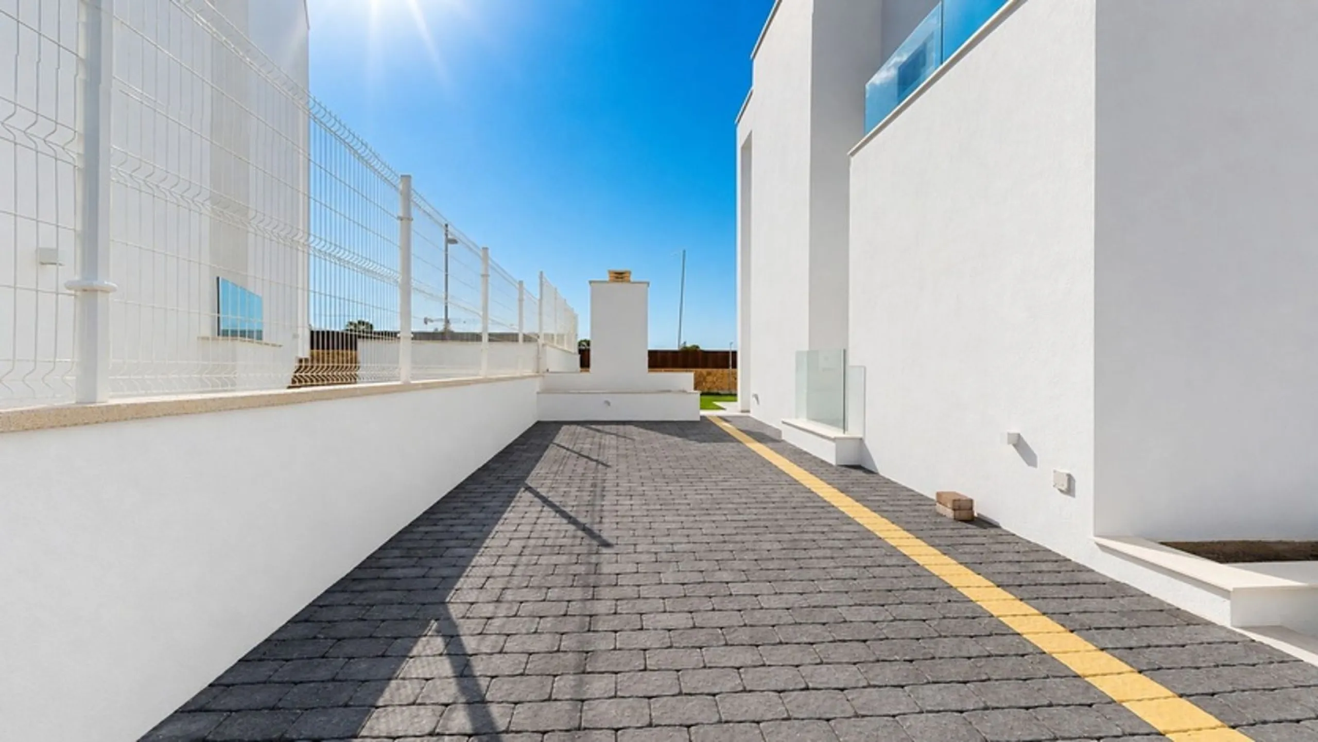 Современное шале с видом на море в Finestrat, Alicante