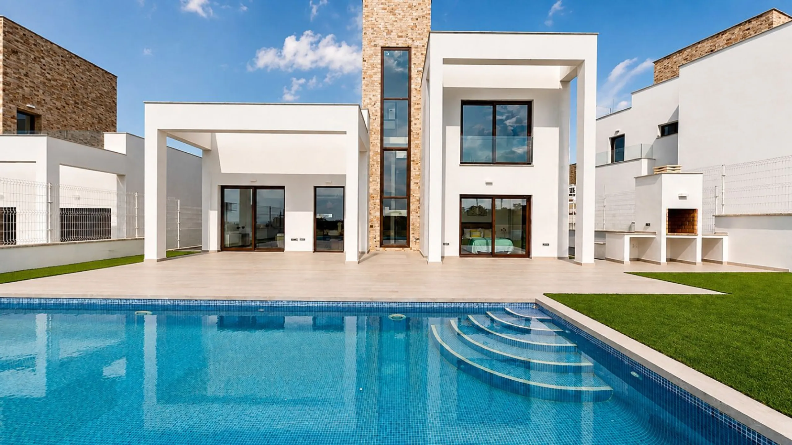 Современное шале с видом на море в Finestrat, Alicante