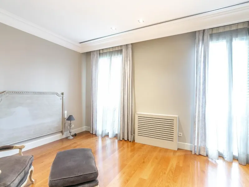 Elegant Apartment Overlooking Gaudí’s La Pedrera on Passeig de Gracia in Eixample, Barcelona