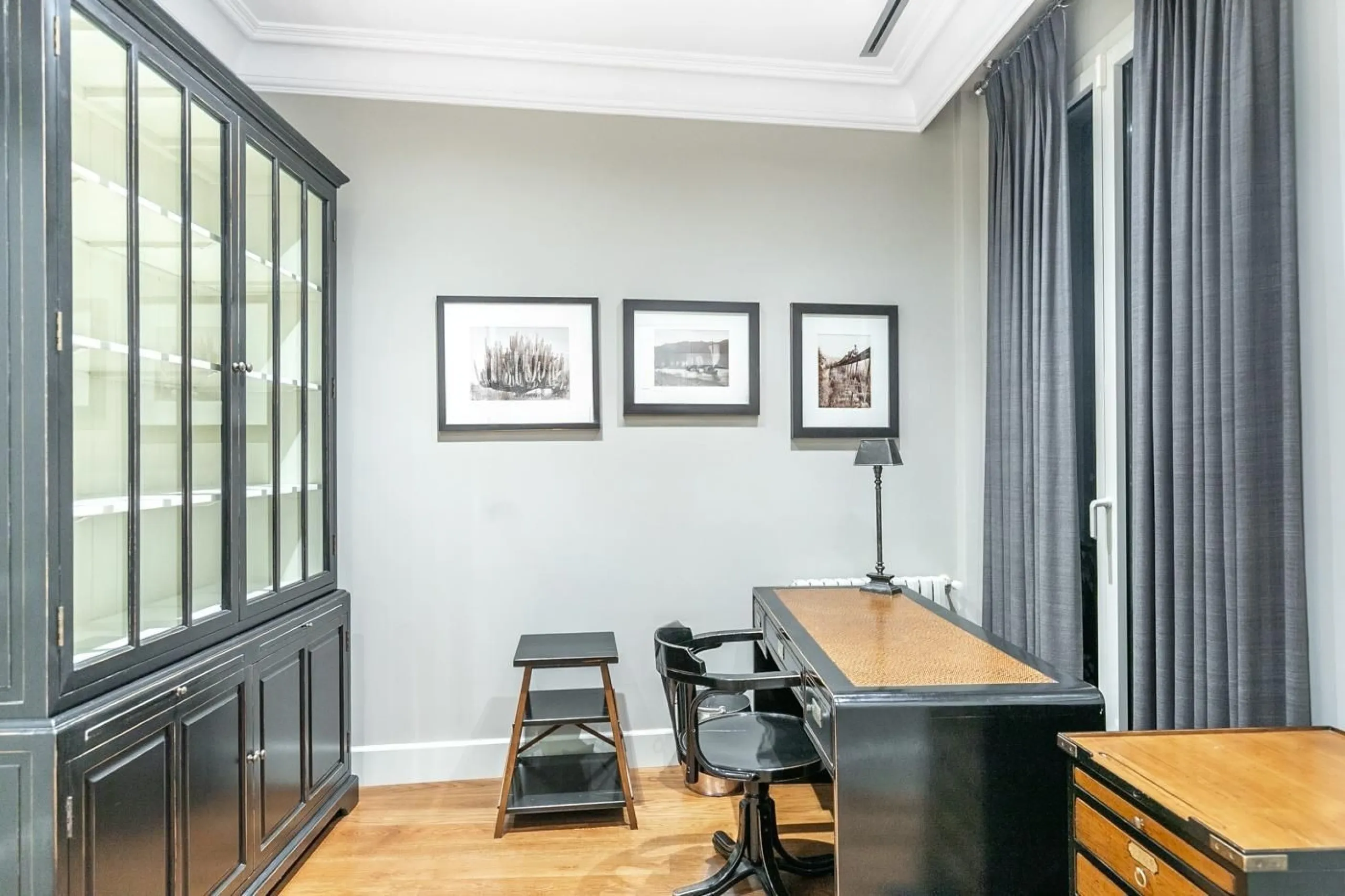 Elegant Apartment Overlooking Gaudí’s La Pedrera on Passeig de Gracia in Eixample, Barcelona
