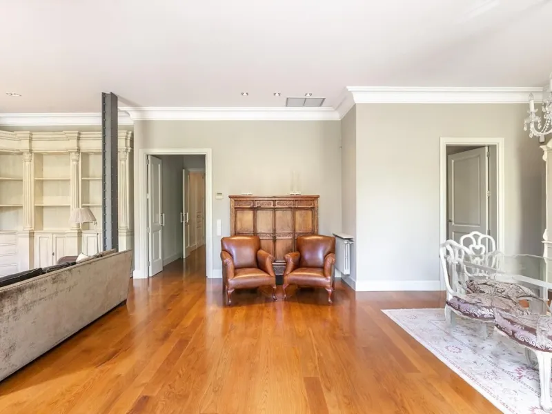 Elegant Apartment Overlooking Gaudí’s La Pedrera on Passeig de Gracia in Eixample, Barcelona