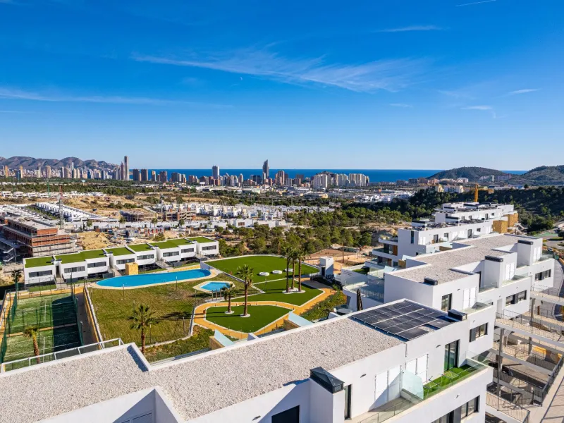 Эксклюзивный новый дуплекс с видом на море в Finestrat, Alicante