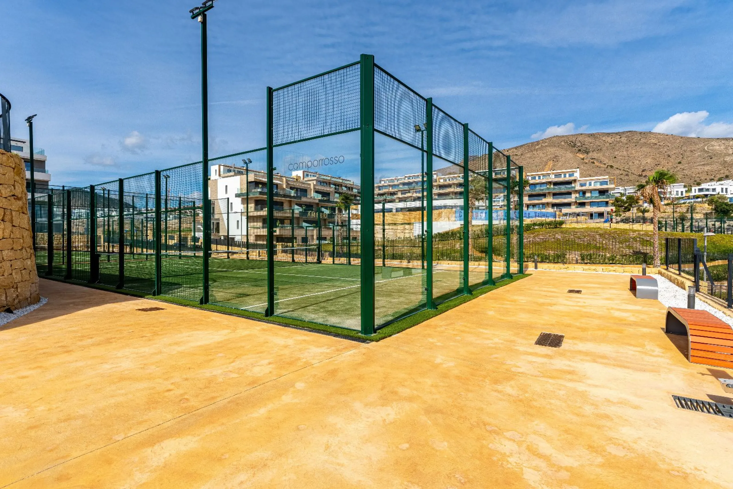 Эксклюзивный новый дуплекс с видом на море в Finestrat, Alicante