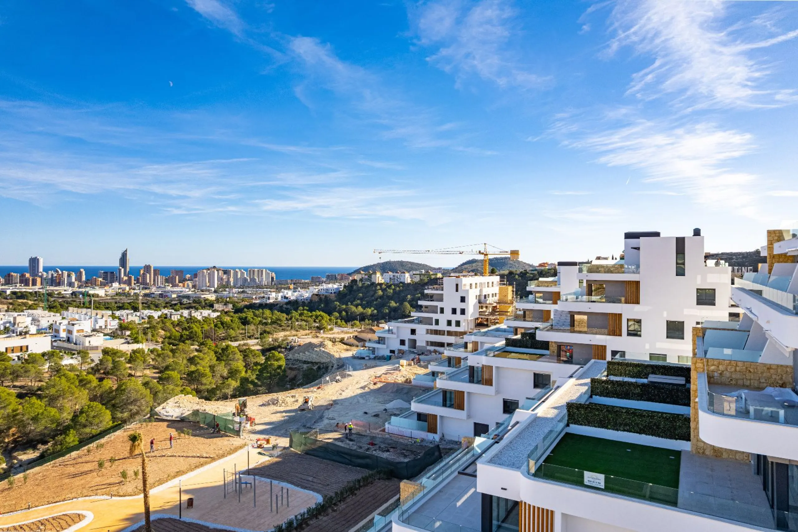 Эксклюзивный новый дуплекс с видом на море в Finestrat, Alicante