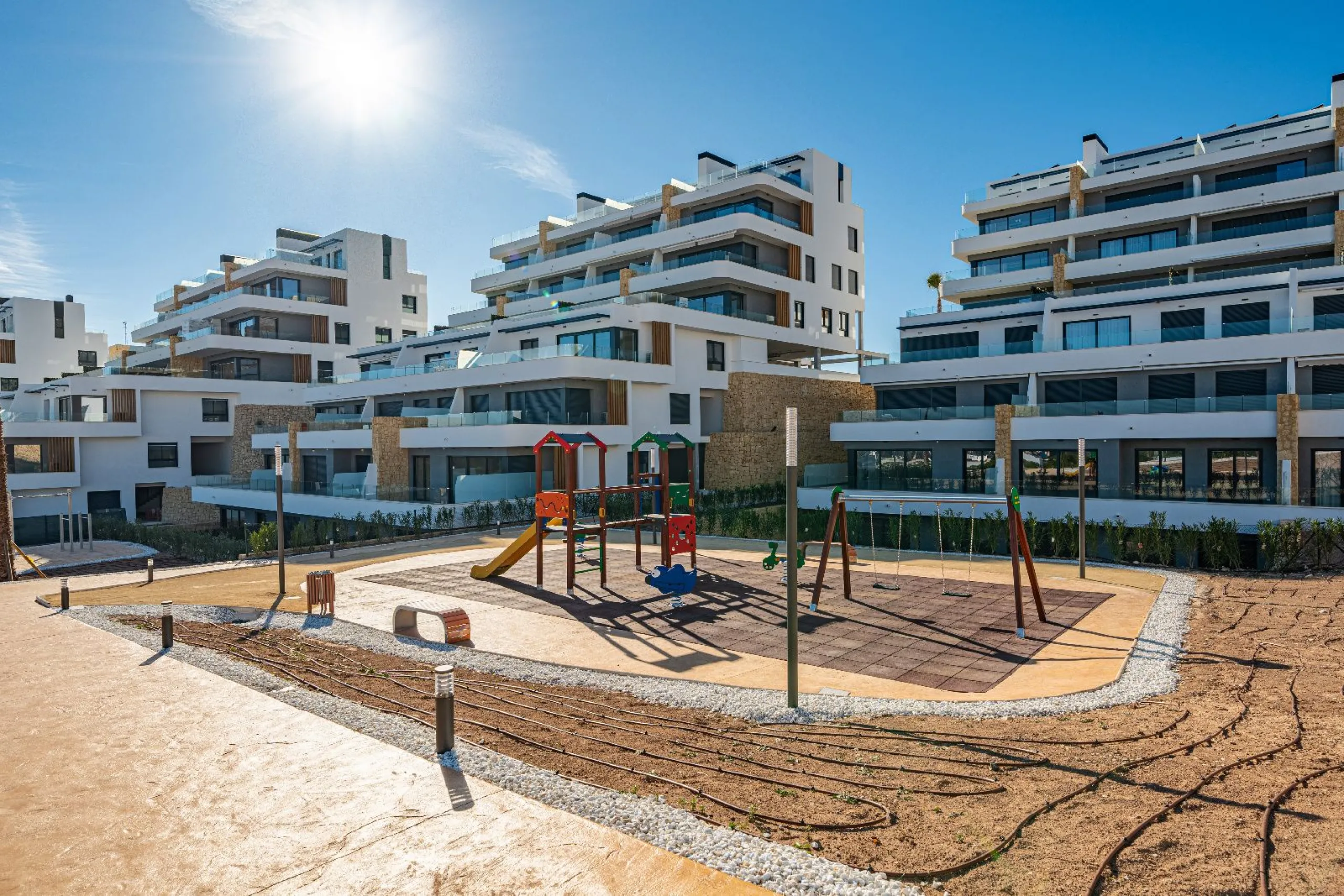 Дуплекс с собственным садом и видом на море в Finestrat, Alicante