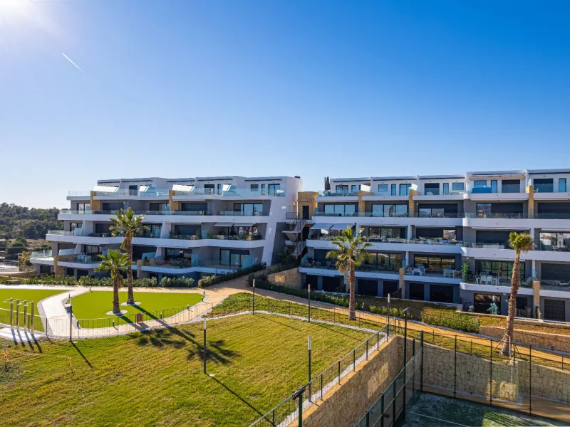 Дуплекс с собственным садом и видом на море в Finestrat, Alicante