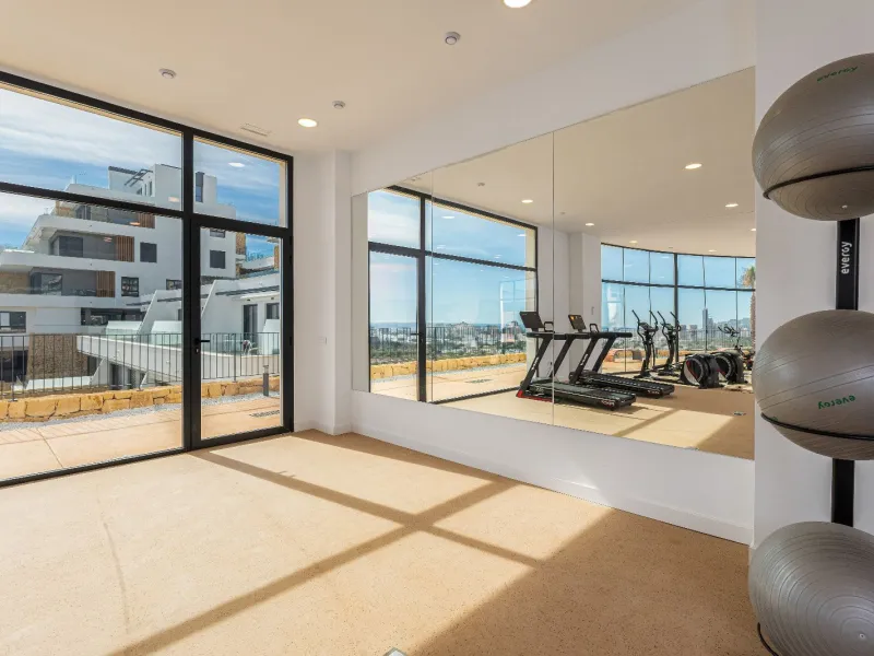 Дуплекс с собственным садом и видом на море в Finestrat, Alicante