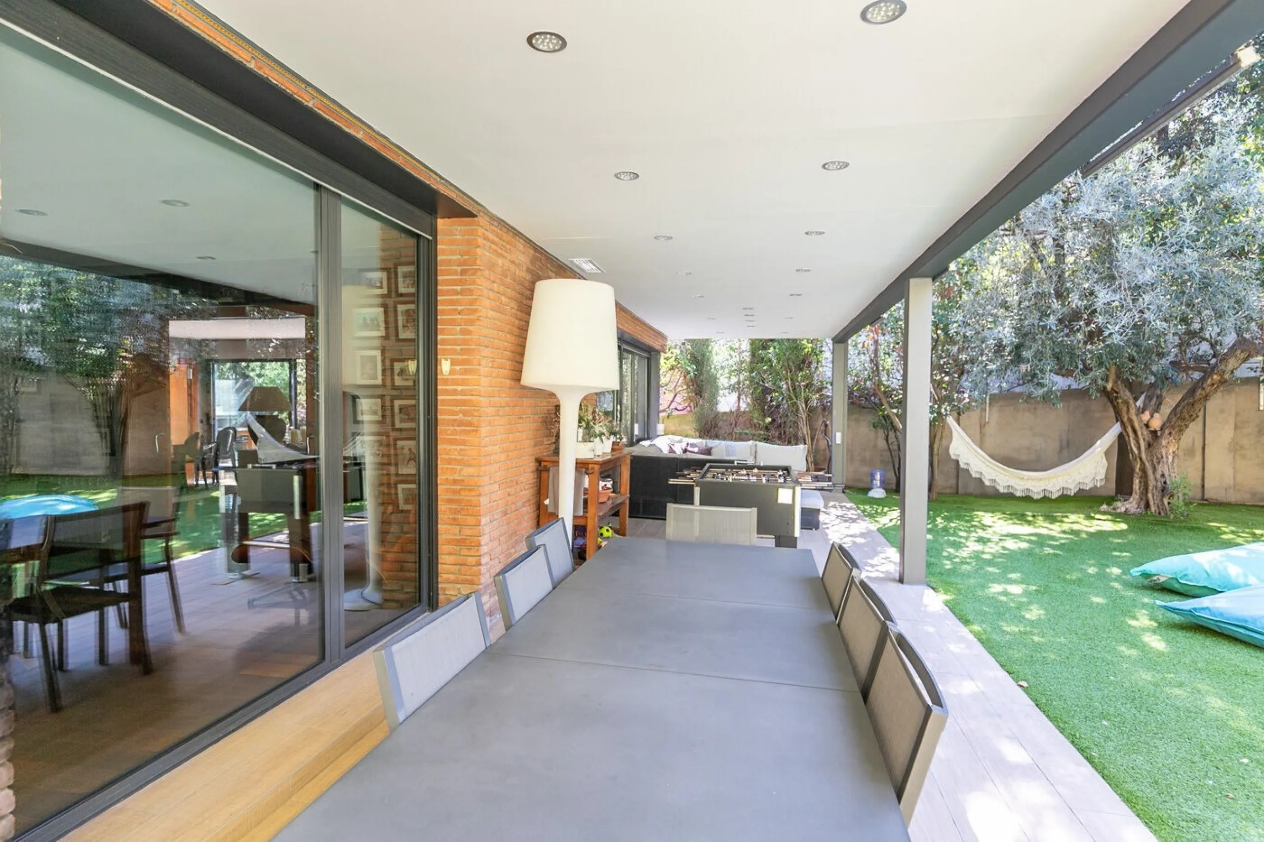 Luxury Family Home with Pool and Panoramic Views in Upper Sarria, Barcelona