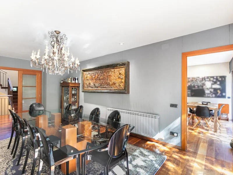 Luxury Family Home with Pool and Panoramic Views in Upper Sarria, Barcelona