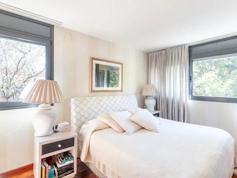 Luxury Family Home with Pool and Panoramic Views in Upper Sarria, Barcelona