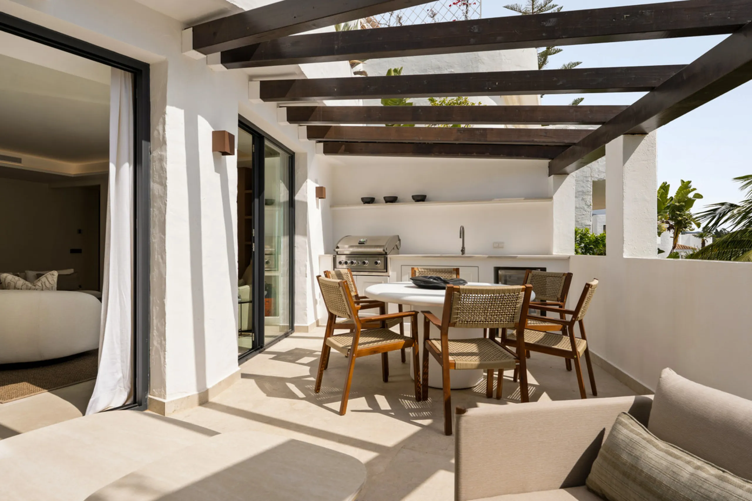 Apartment - Ground Floor Apartment в продаже в Marbella, Málaga. В доме 3 спален и 2 ванных комнат. Площадь дома 149 м²