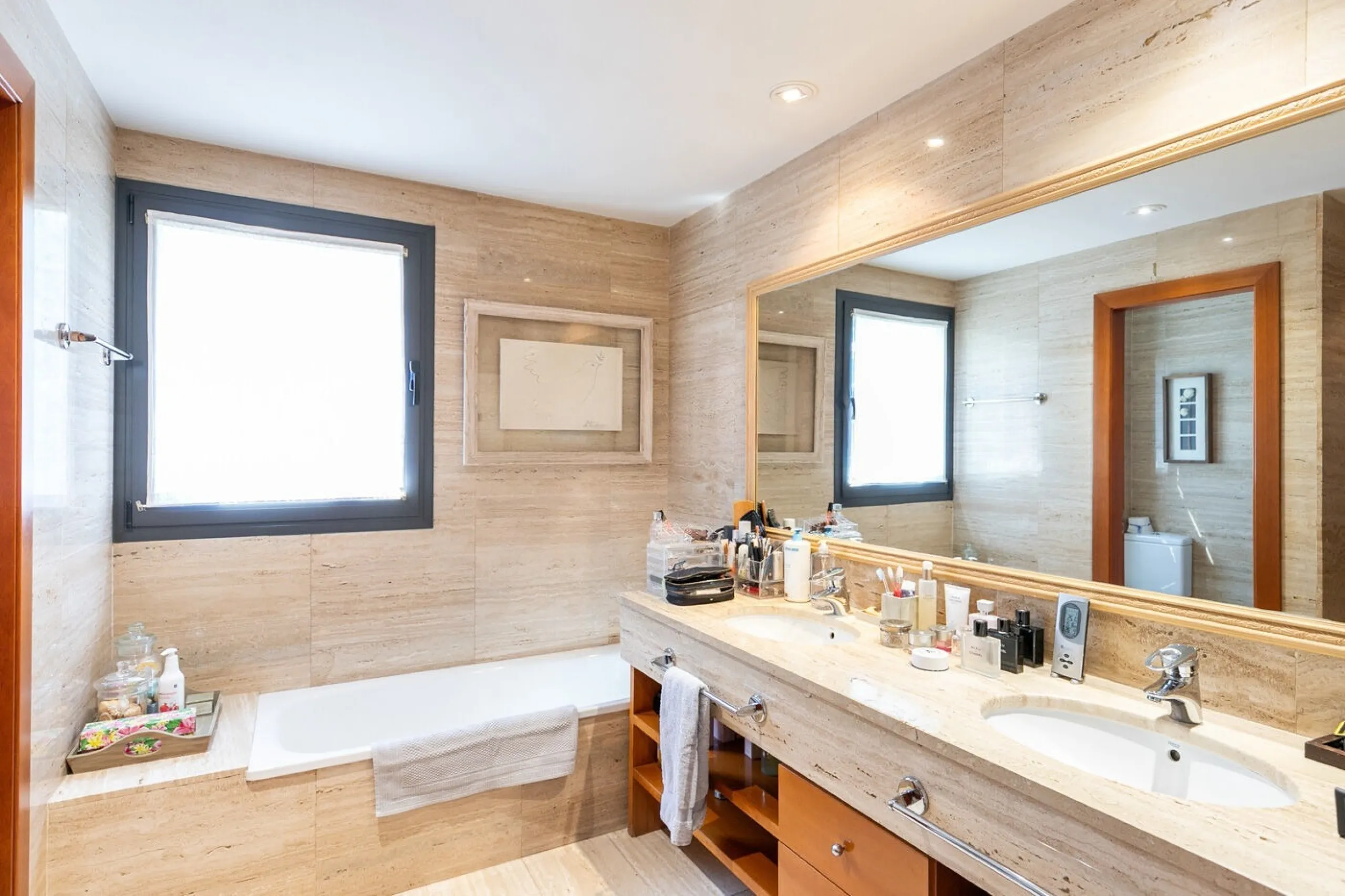 Luxury Family Home with Pool and Panoramic Views in Upper Sarria, Barcelona