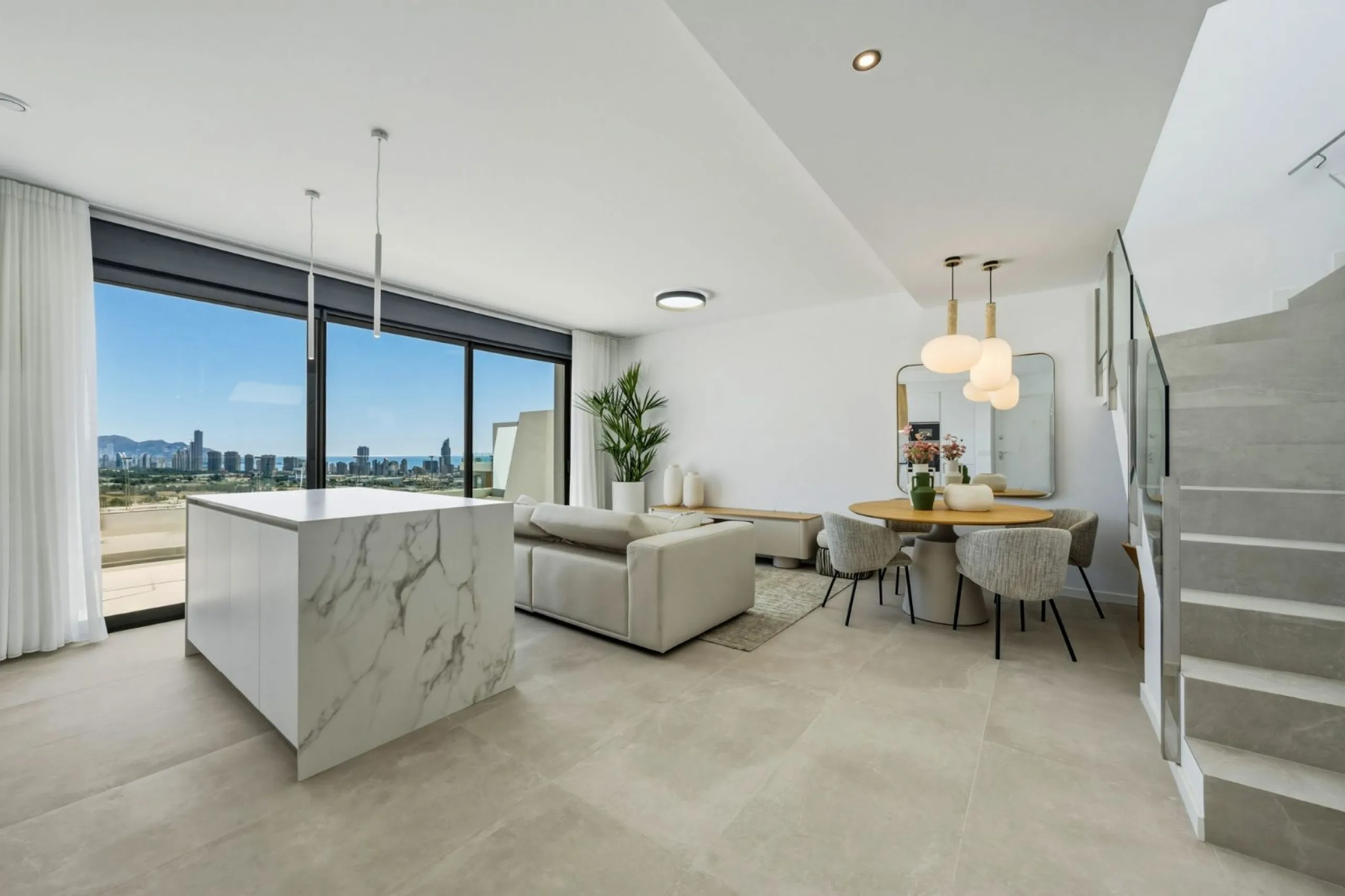 Duplex Penthouse with Private Solarium and Sea Views in Finestrat, Alicante