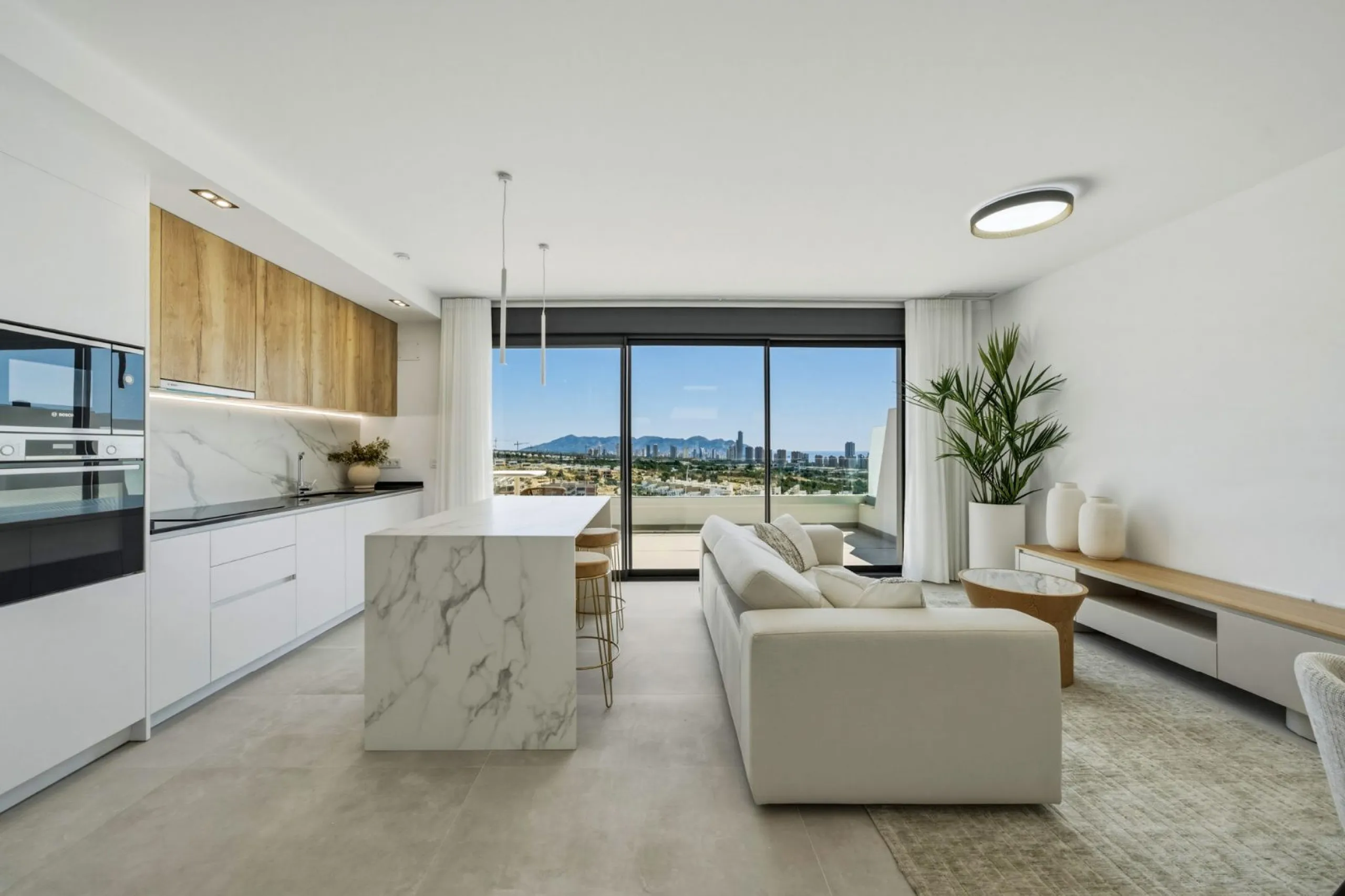 Duplex Penthouse with Private Solarium and Sea Views in Finestrat, Alicante