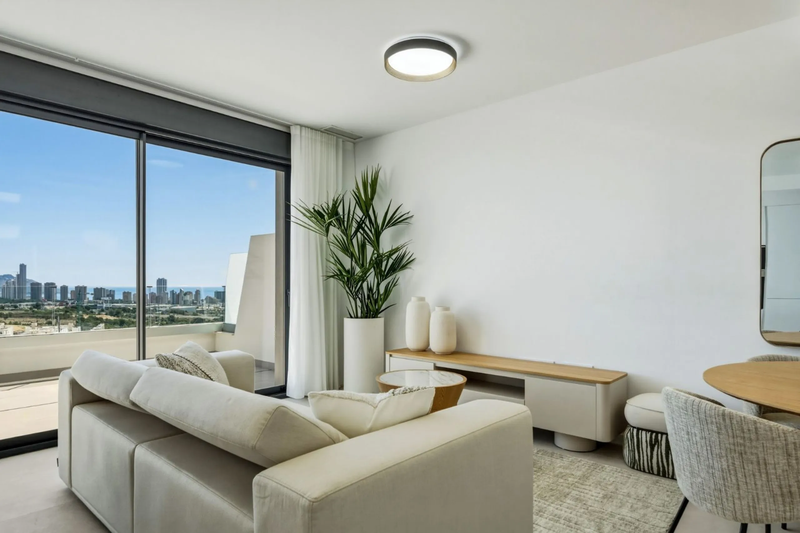 Duplex Penthouse with Private Solarium and Sea Views in Finestrat, Alicante