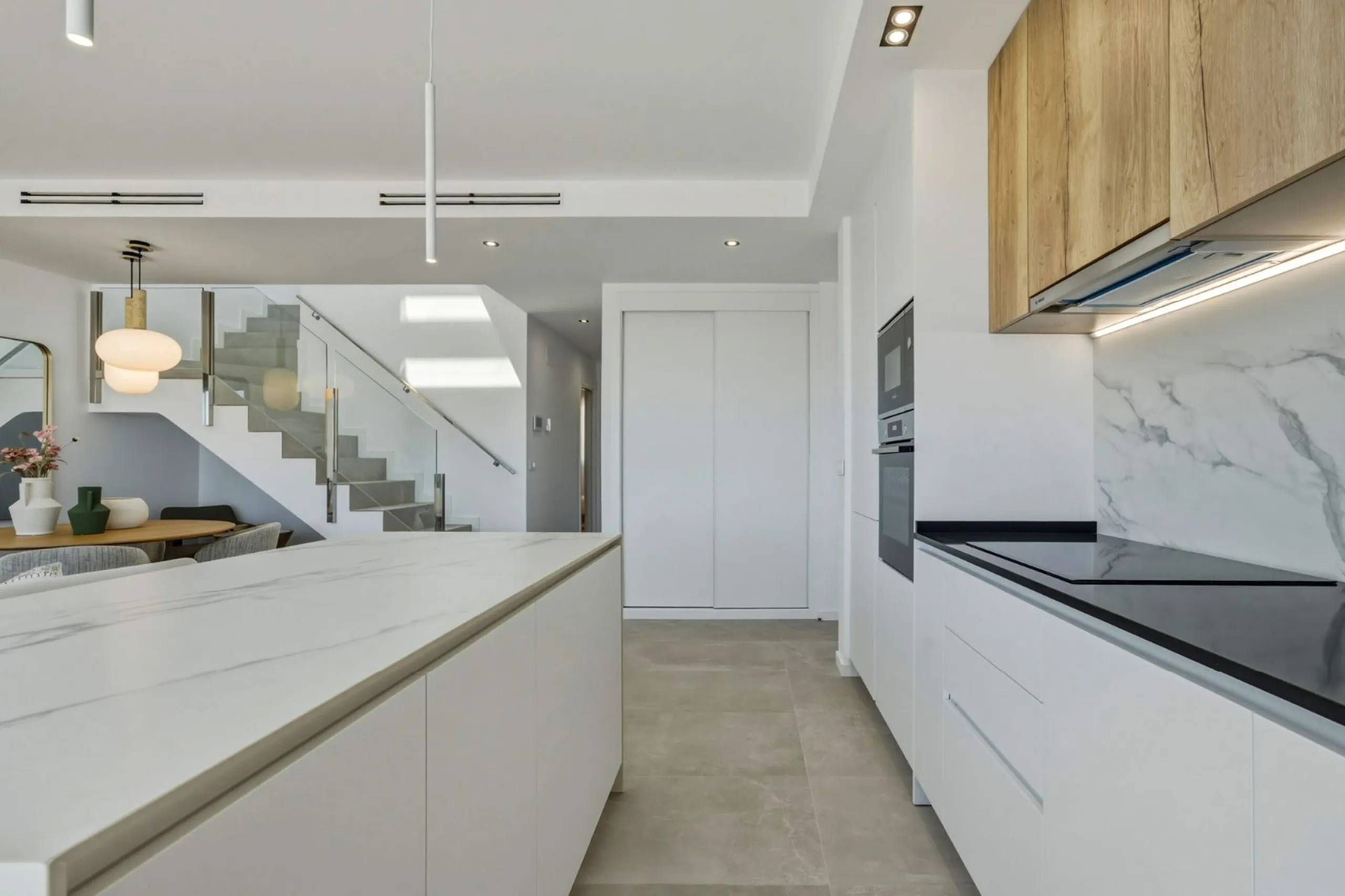 Duplex Penthouse with Private Solarium and Sea Views in Finestrat, Alicante
