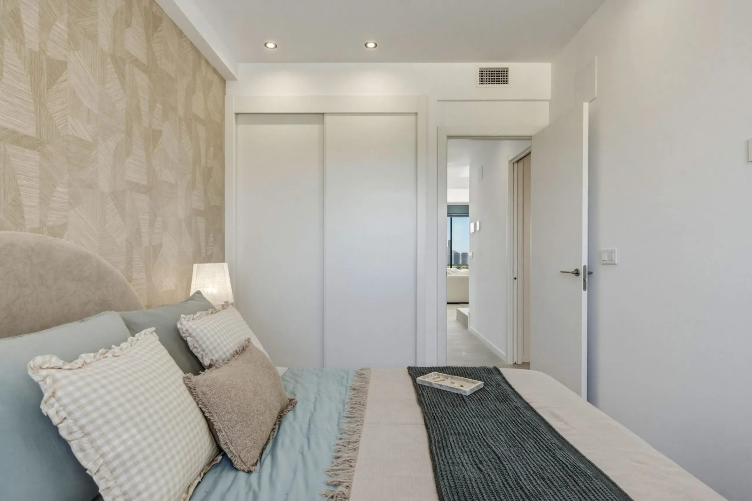 Duplex Penthouse with Private Solarium and Sea Views in Finestrat, Alicante
