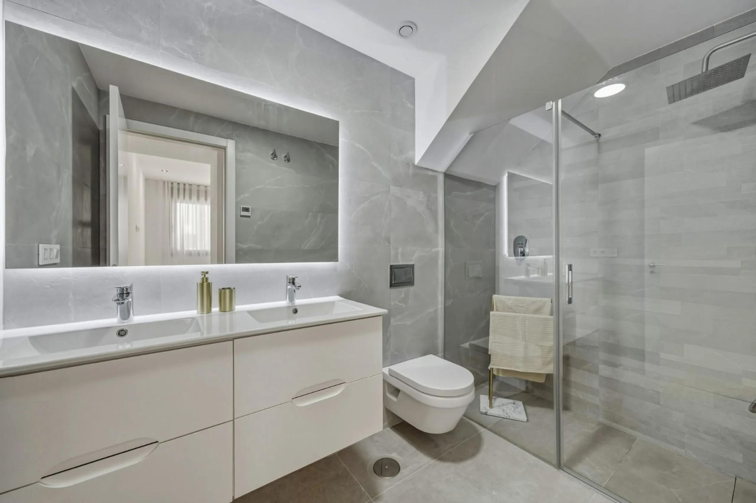 Duplex Penthouse with Private Solarium and Sea Views in Finestrat, Alicante