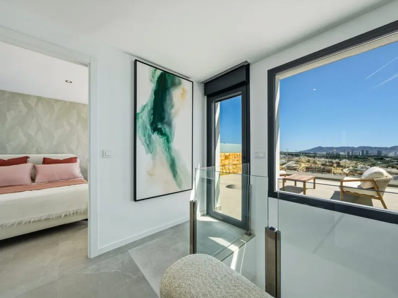 Duplex Penthouse with Private Solarium and Sea Views in Finestrat, Alicante