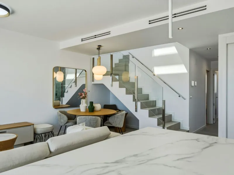 Пентхаус-дуплекс с собственным солярием и видом на море в Finestrat, Alicante