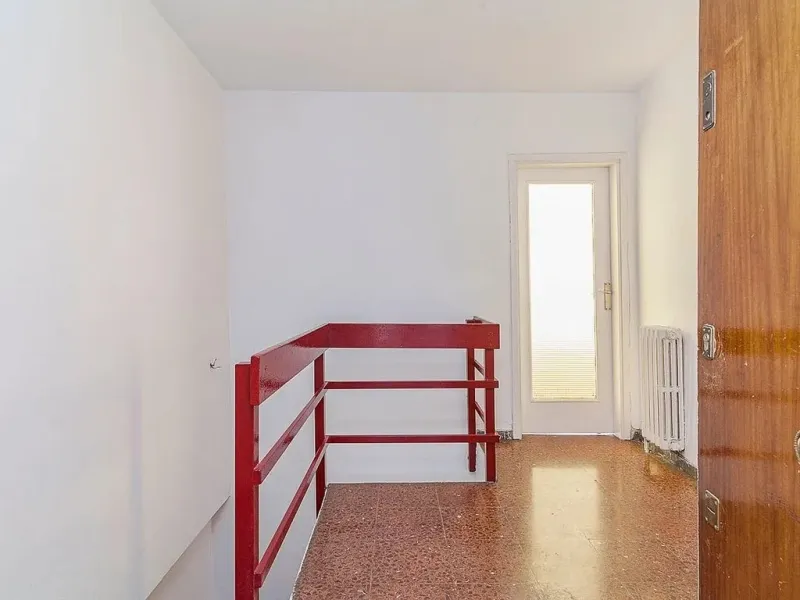 Dúplex amplio con terraza y parking en el centro de Sant Cugat, Barcelona