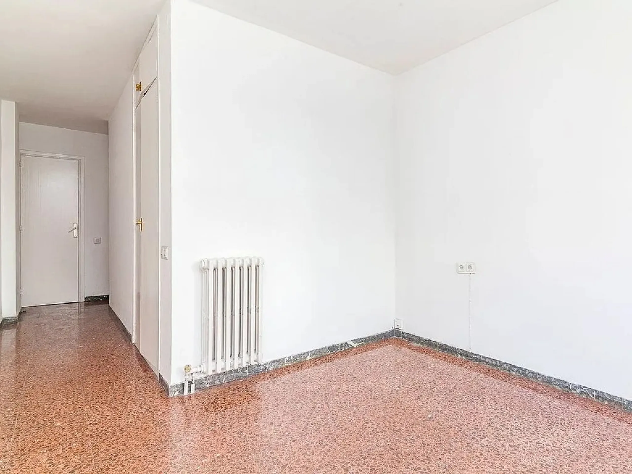 Dúplex amplio con terraza y parking en el centro de Sant Cugat, Barcelona