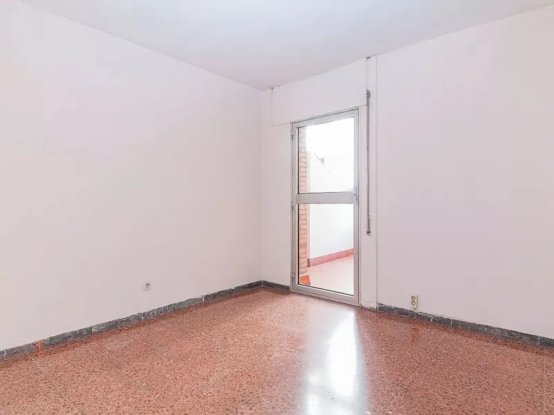 Dúplex amplio con terraza y parking en el centro de Sant Cugat, Barcelona