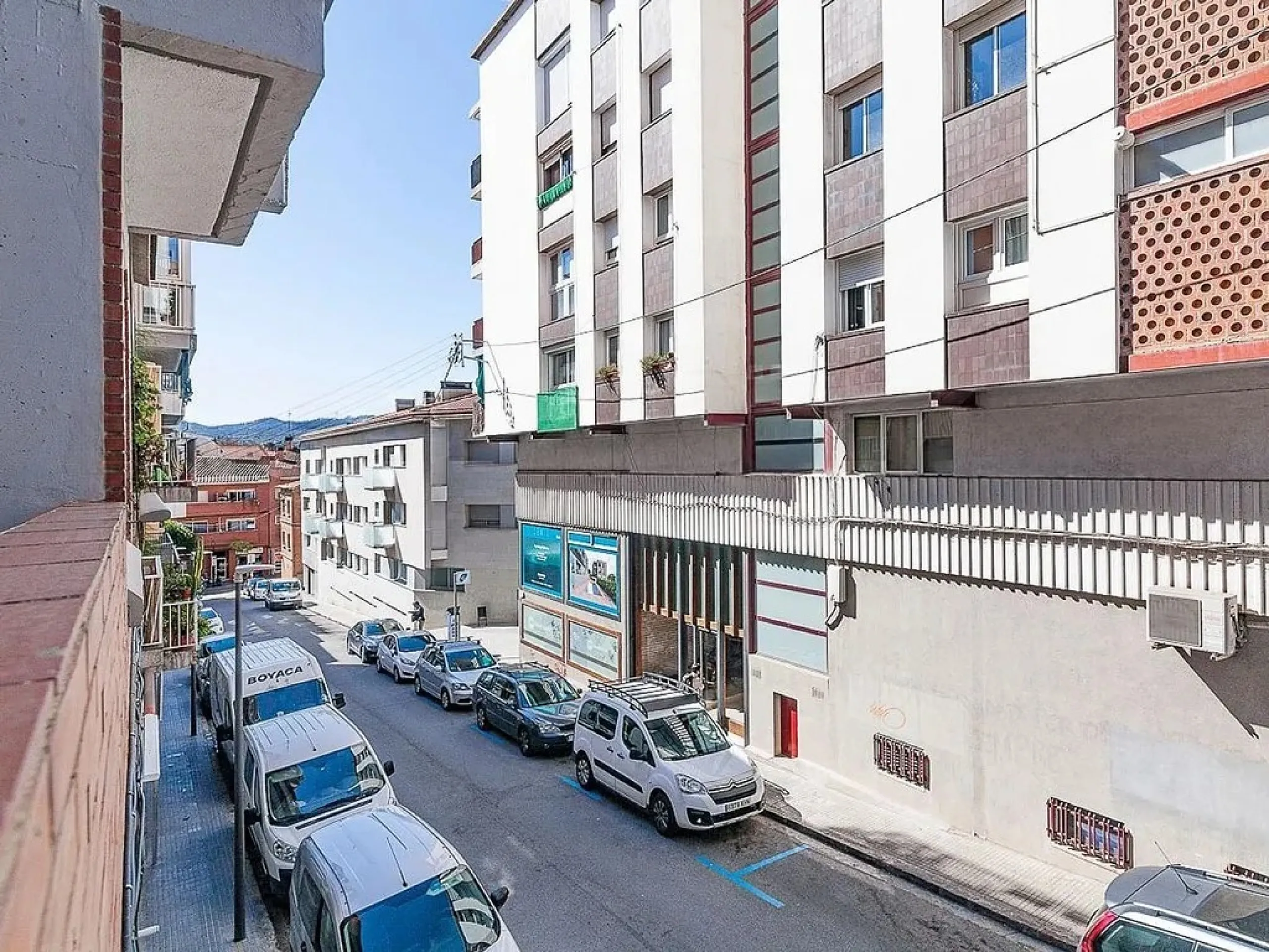 Dúplex amplio con terraza y parking en el centro de Sant Cugat, Barcelona
