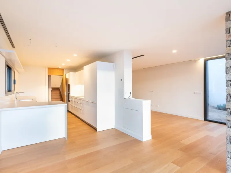 Newly Built Luxury Home with Views and Pool in Sarria, Barcelona