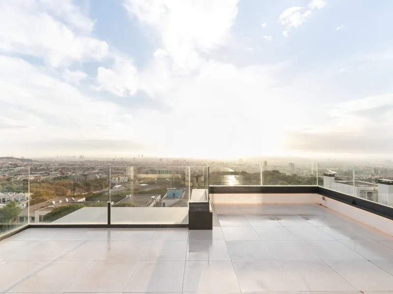 Newly Built Luxury Home with Views and Pool in Sarria, Barcelona