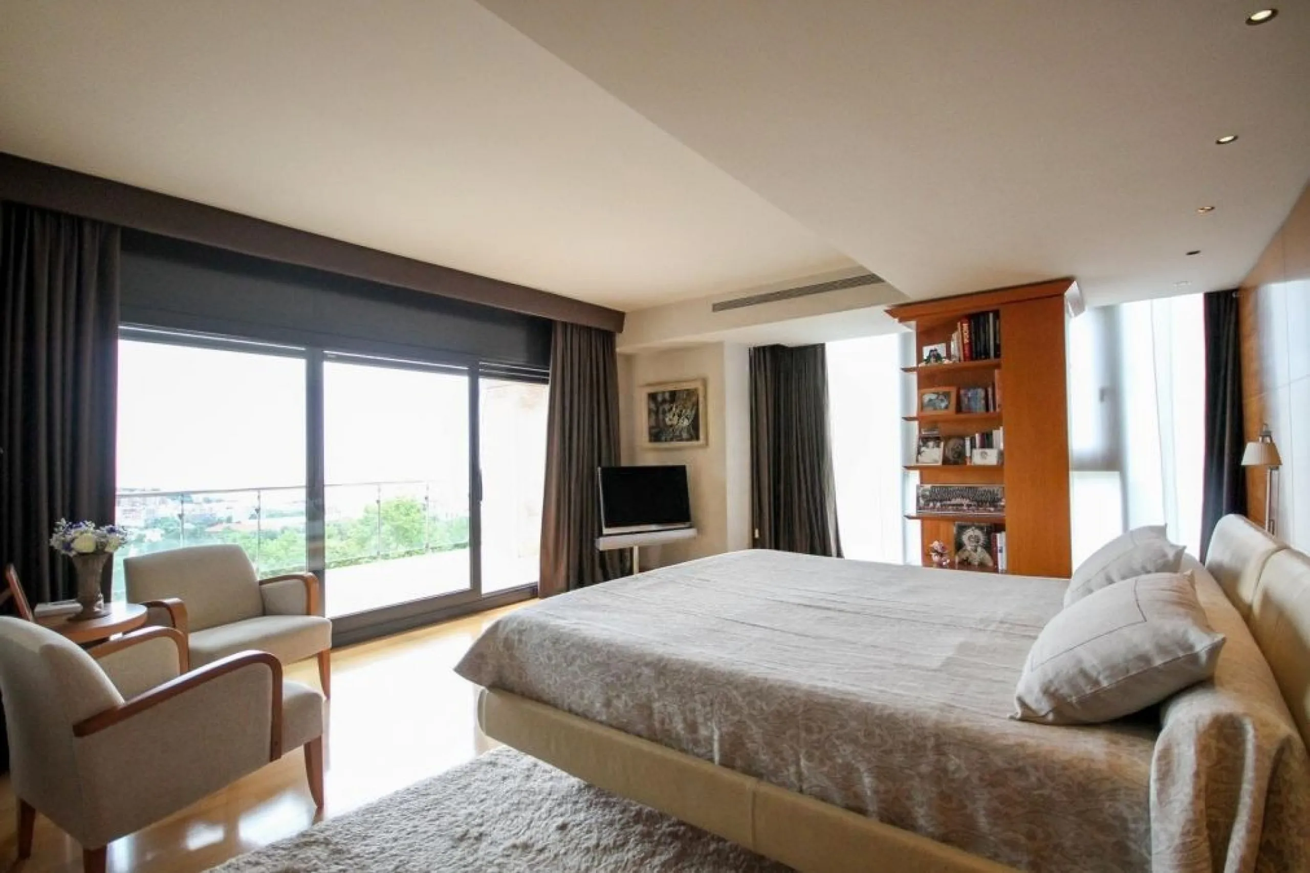 Exclusive Mansion in Pedralbes with Panoramic Views of Barcelona