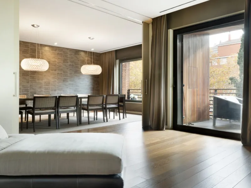 Spacious Refurbished Apartment with Terrace and Pool in Bonanova, Barcelona
