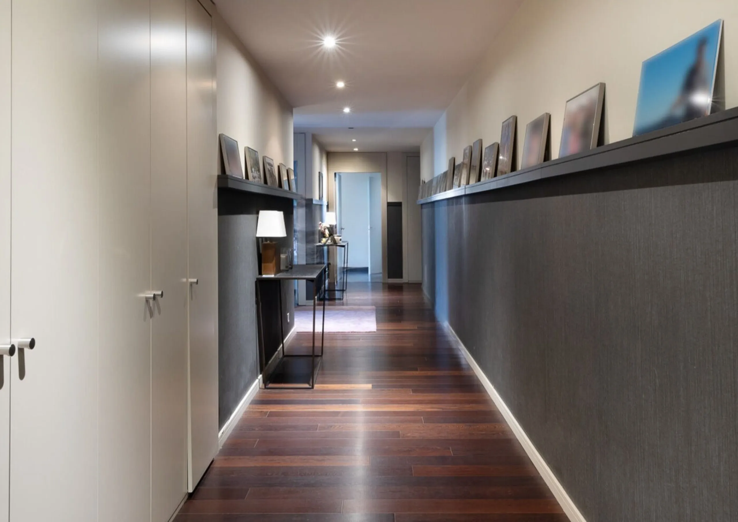 Spacious Refurbished Apartment with Terrace and Pool in Bonanova, Barcelona