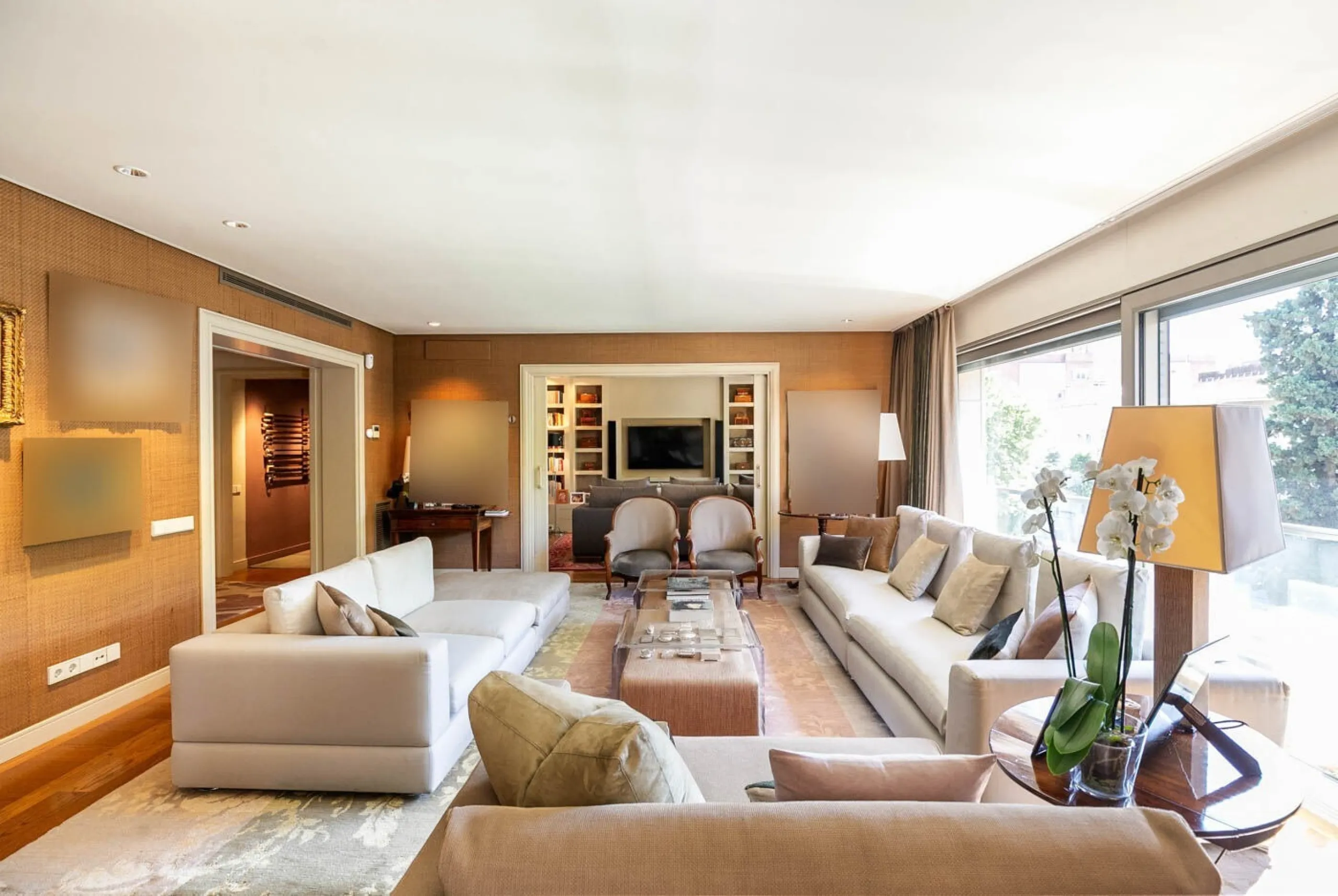 Exclusive 400 m² Apartment in Les Tres Torres, Barcelona