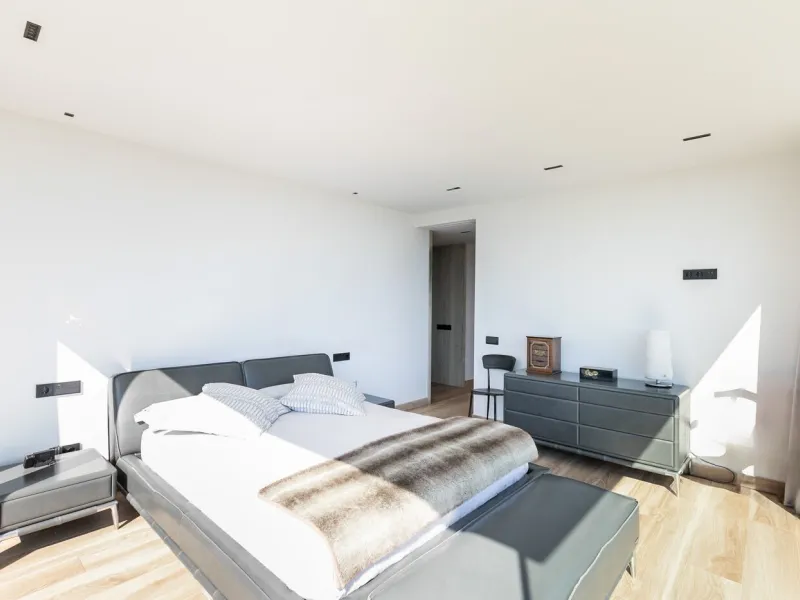 Luxury Villa with Panoramic Views and Infinity Pool in Vallvidrera, Barcelona