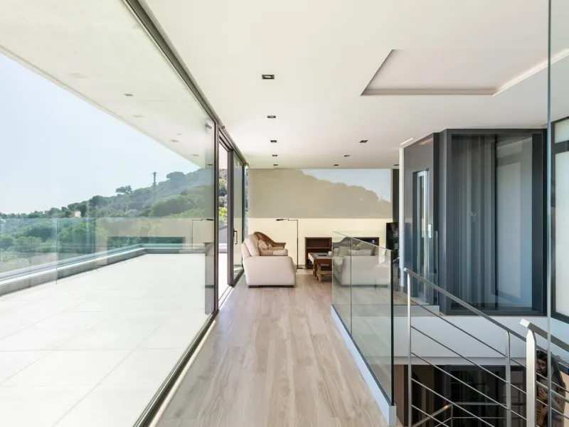Luxury Villa with Panoramic Views and Infinity Pool in Vallvidrera, Barcelona
