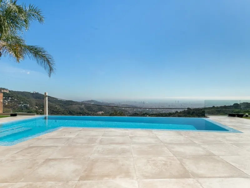 Luxury Villa with Panoramic Views and Infinity Pool in Vallvidrera, Barcelona