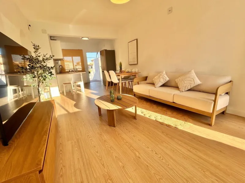 Отремонтированные апартаменты у моря в Orihuela Costa, Аликанте