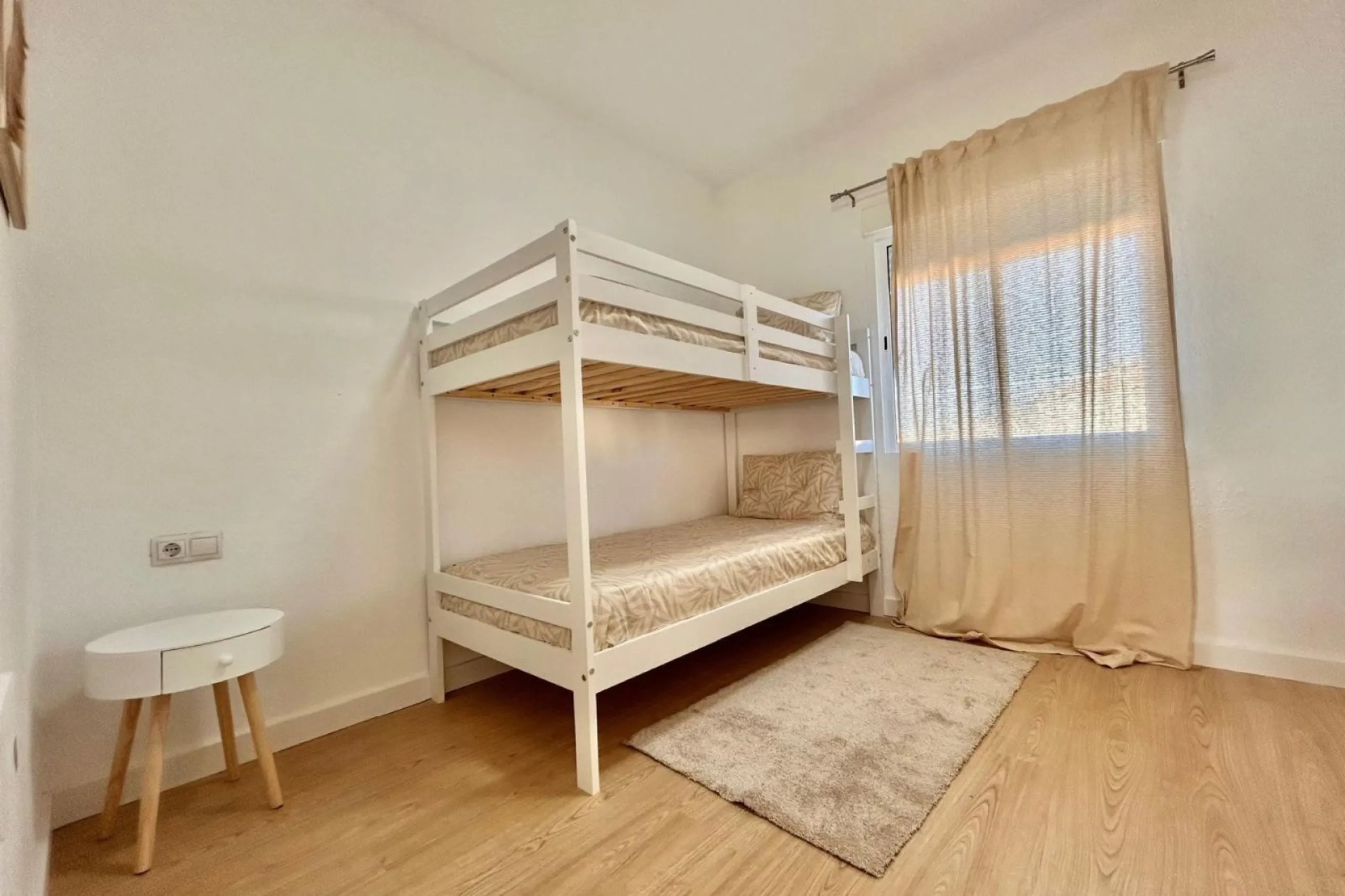 Отремонтированные апартаменты у моря в Orihuela Costa, Аликанте