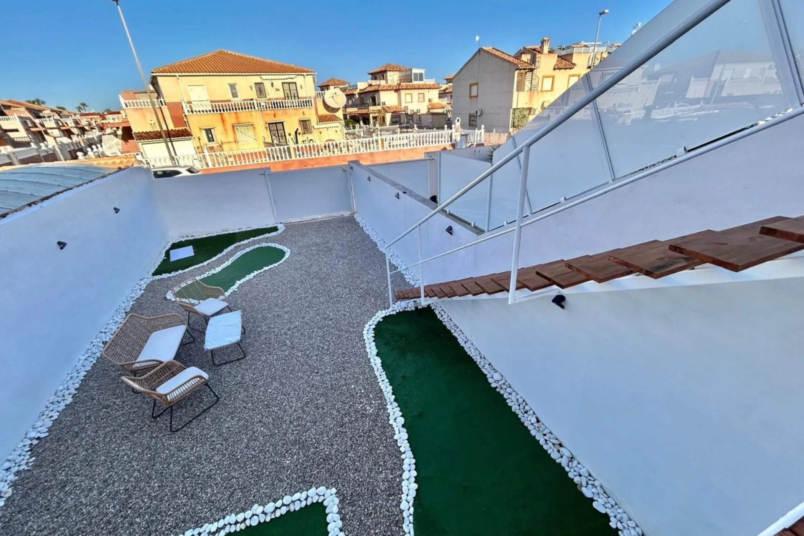 Отремонтированные апартаменты у моря в Orihuela Costa, Аликанте