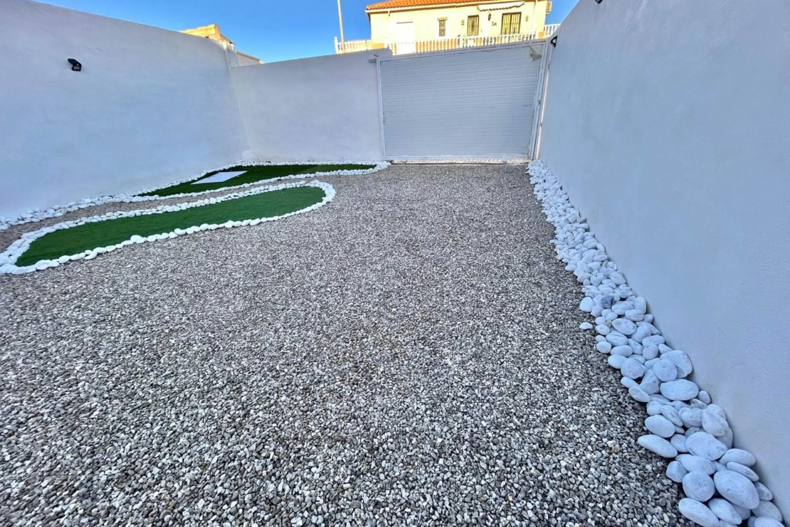 Отремонтированные апартаменты у моря в Orihuela Costa, Аликанте