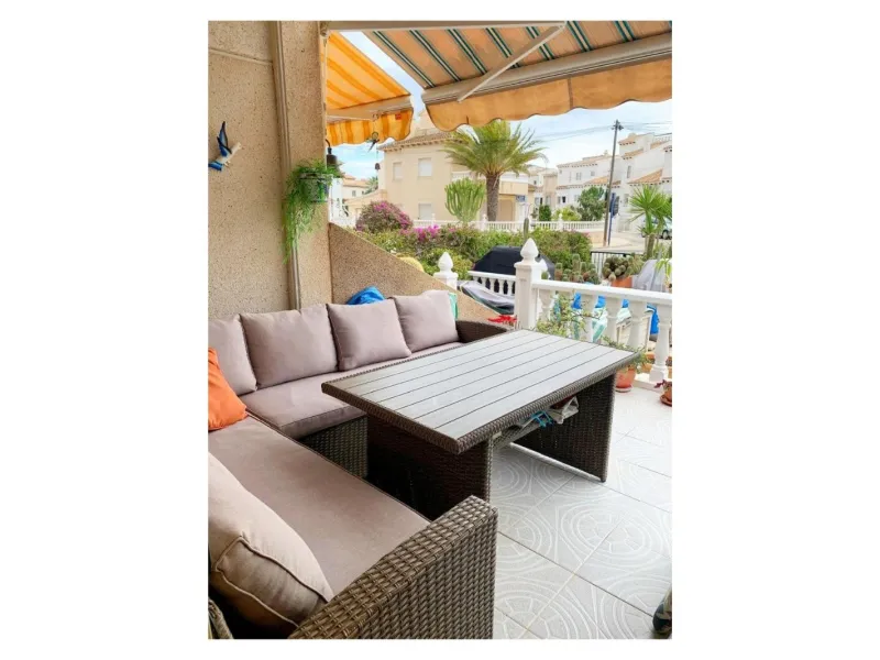 Просторный таунхаус с собственным солярием и бассейном в Villamartín, Orihuela Costa