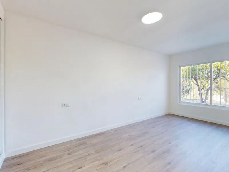 Отремонтированный бунгало на первом этаже рядом с гольф-полем Villamartín, Orihuela Costa