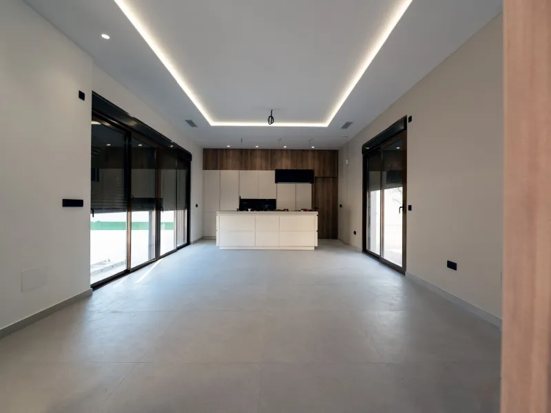Modern Villa with Private Pool in Benejúzar, Alicante