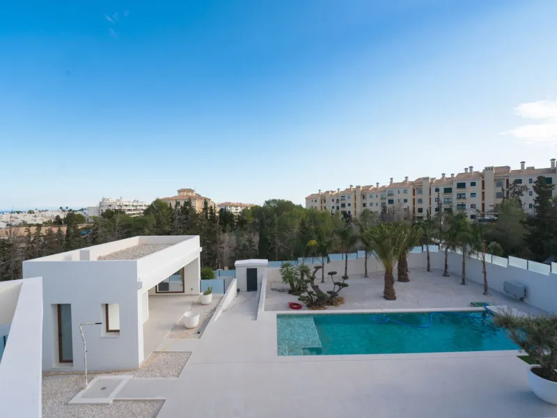 Modern Villa with Private Pool in Benejúzar, Alicante
